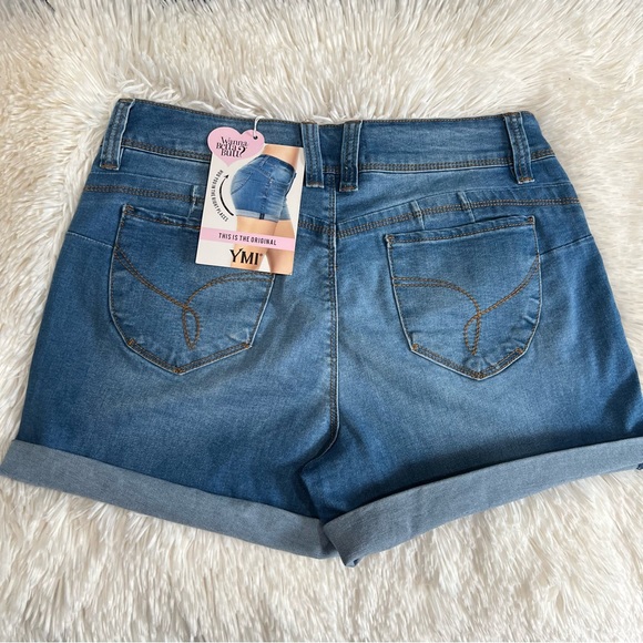 YMI Wanna Betta Butt mid rise shorts size 11 - Picture 4 of 11